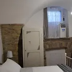 Ai Rosoni Apartment